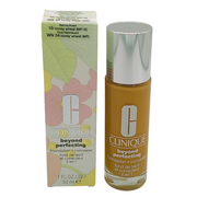 Clinique, Beyond Perfecting, Full täckning, naturlig finish, Flytande foundation & concealer 2-i-1, 10, Honungsvete, 30 ml