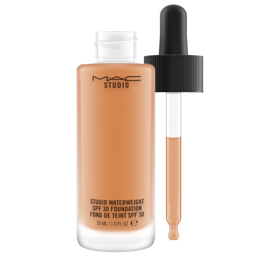 MAC, Studio Waterweight, Vitamin E, Långvarig, Flytande foundation, NC50, SPF 30, 30 ml